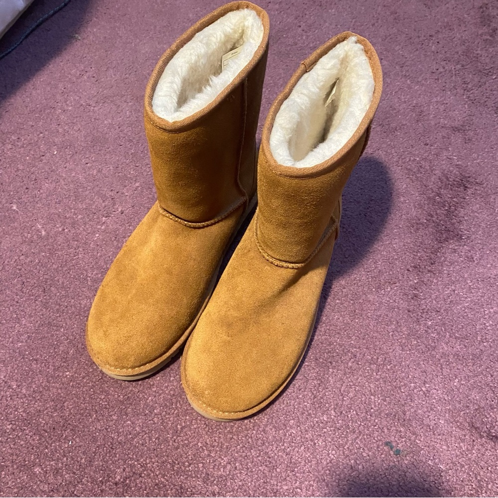 Koolaburra by UGG Barely Worn Tan Boots Women’s Size 11
